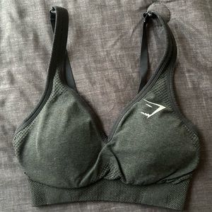 Vital Seamless 2.0 V Neck Sports Bra in Black Marl